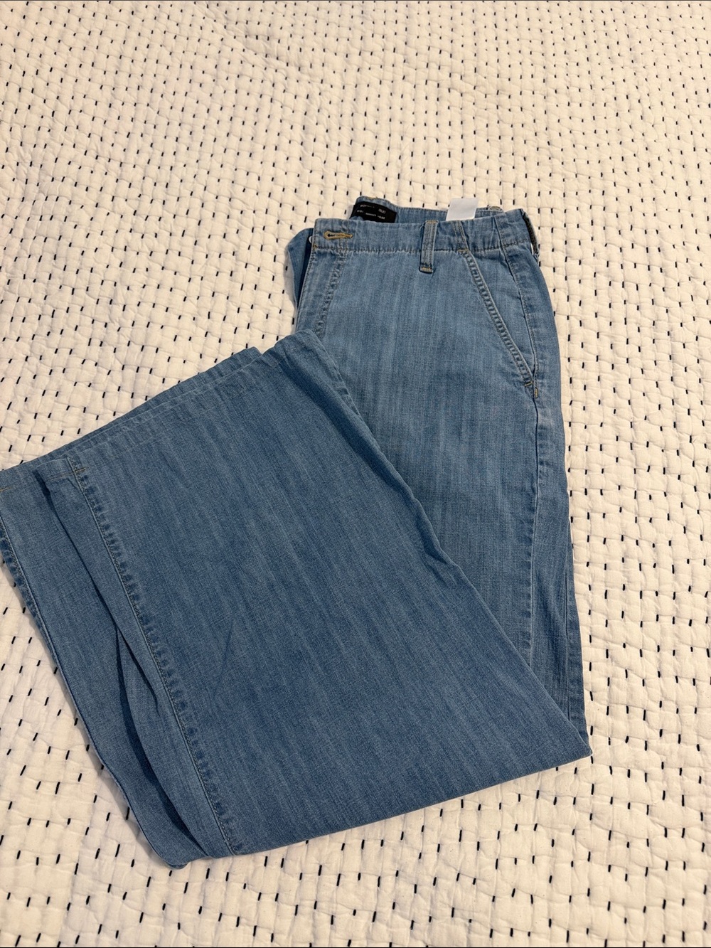 Banana Republic Light Blue Wide-Leg High-Rise Jeans